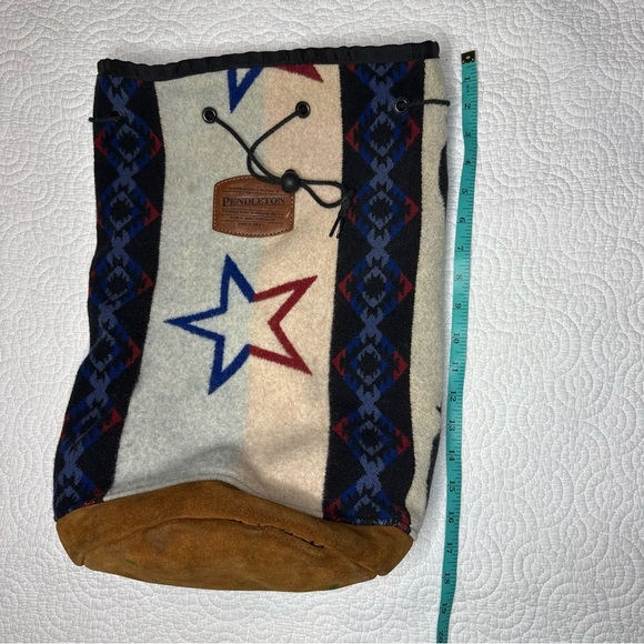Vintage Pendleton Star Pattern Backpack in Blue, Red, and Cream - Picture 11 of 14